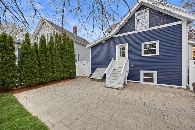 167 Essex St, Melrose, MA 02176