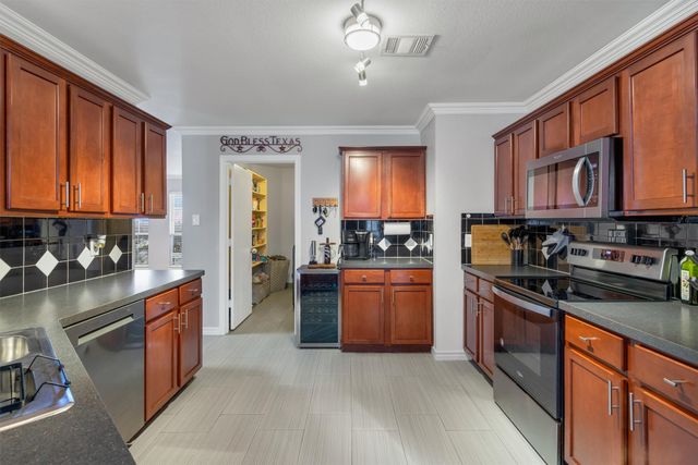 6920 Clark Vista Drive, Dallas, TX 75236