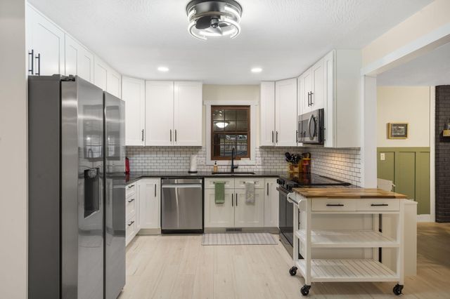 3615 E Churchill Street, Springfield, MO 65809