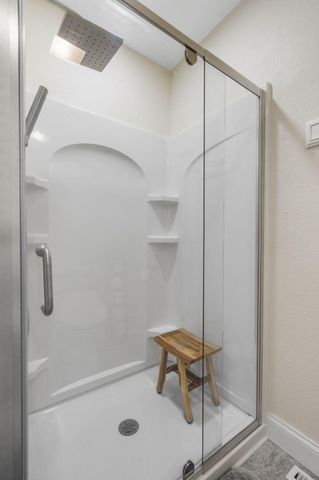 3615 E Churchill Street, Springfield, MO 65809