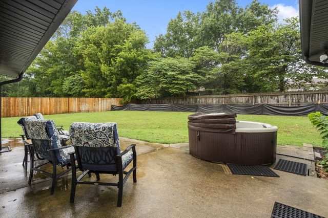 3615 E Churchill Street, Springfield, MO 65809