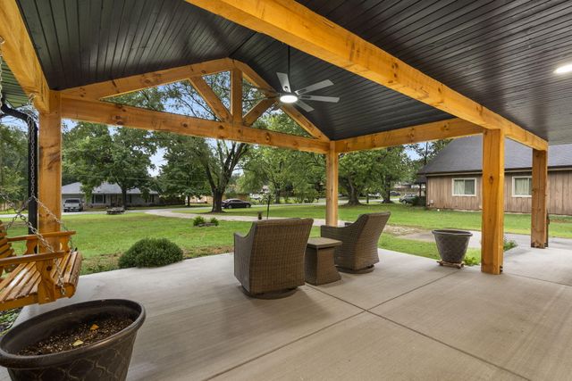 3615 E Churchill Street, Springfield, MO 65809