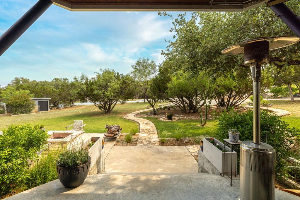 4418 Brasada LN, Marble Falls, TX 78654