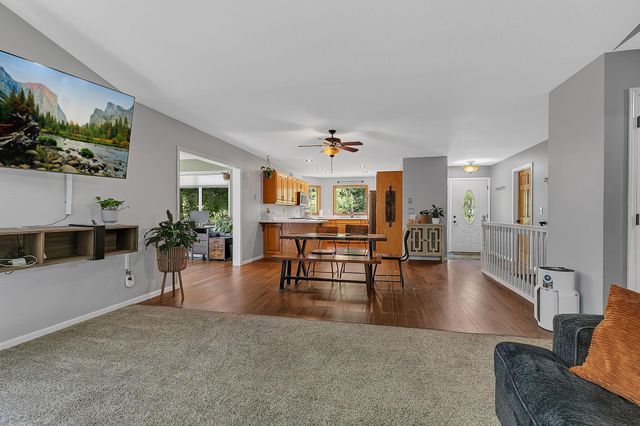 580 80th Street NW, Rice, MN 56367
