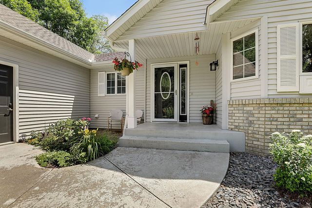 580 80th Street NW, Rice, MN 56367
