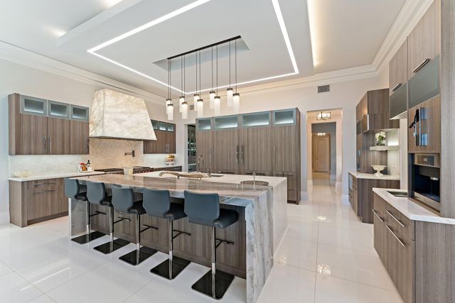 636 Hermitage Circle, Palm Beach Gardens, FL 33410