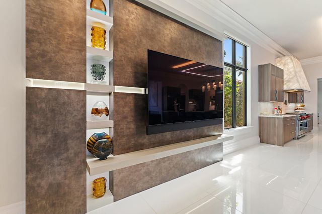 636 Hermitage Circle, Palm Beach Gardens, FL 33410