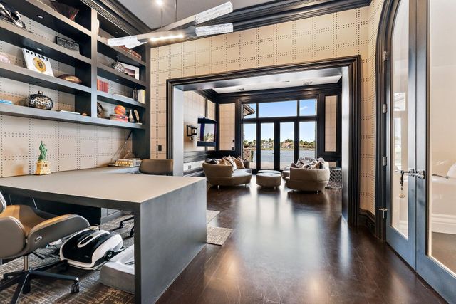 636 Hermitage Circle, Palm Beach Gardens, FL 33410