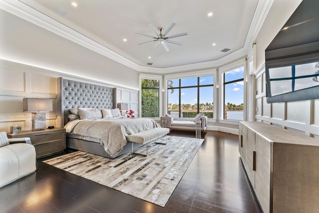 636 Hermitage Circle, Palm Beach Gardens, FL 33410