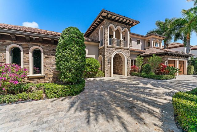 636 Hermitage Circle, Palm Beach Gardens, FL 33410