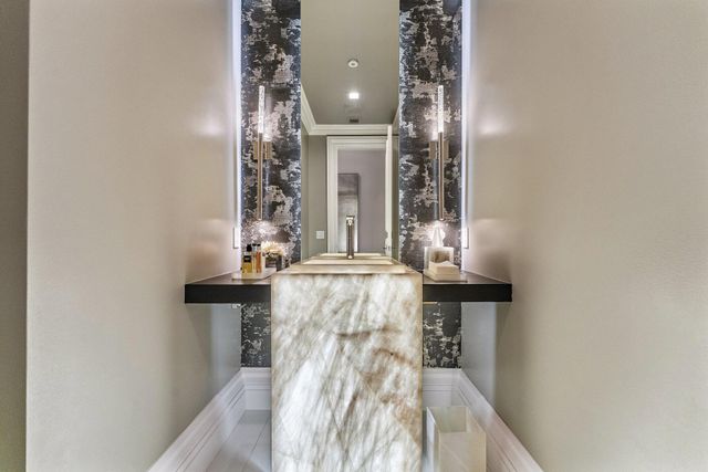 636 Hermitage Circle, Palm Beach Gardens, FL 33410