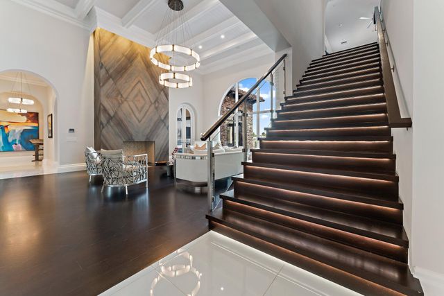 636 Hermitage Circle, Palm Beach Gardens, FL 33410