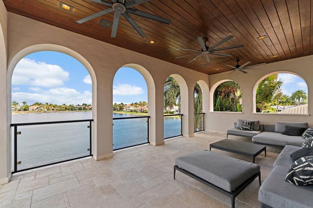 636 Hermitage Circle, Palm Beach Gardens, FL 33410