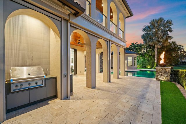 636 Hermitage Circle, Palm Beach Gardens, FL 33410