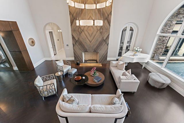 636 Hermitage Circle, Palm Beach Gardens, FL 33410