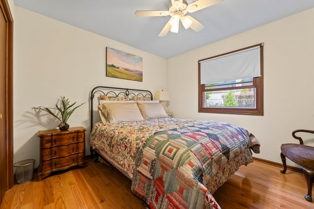 815 Carriage Drive, Algonquin, IL 60102