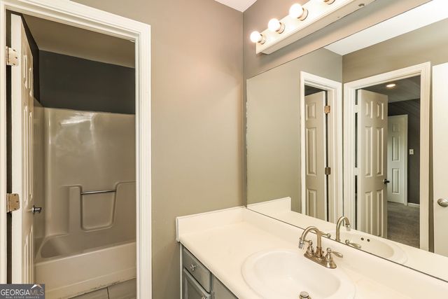 11492 Summer Creek Drive, Hampton, GA 30228