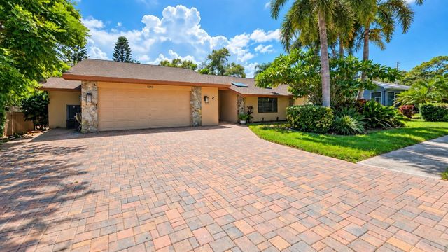 1040 ROSETREE LN, Tarpon Springs, FL 34689