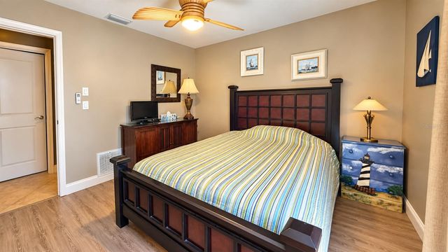 1040 ROSETREE LN, Tarpon Springs, FL 34689