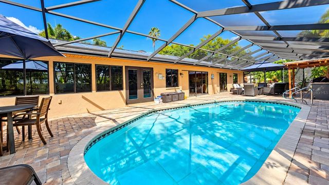 1040 ROSETREE LN, Tarpon Springs, FL 34689