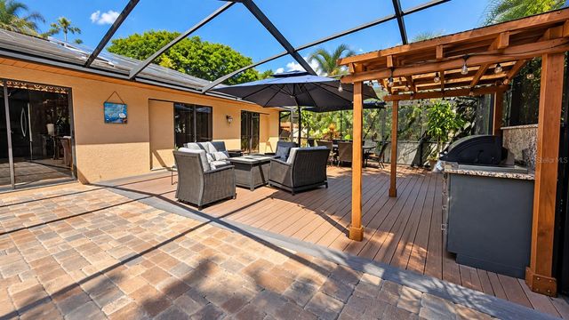 1040 ROSETREE LN, Tarpon Springs, FL 34689