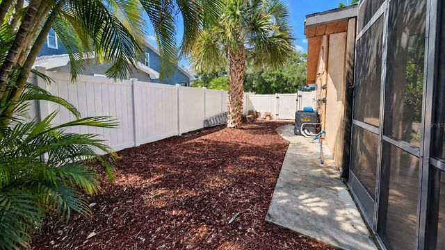 1040 ROSETREE LN, Tarpon Springs, FL 34689