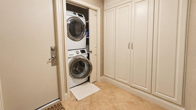 1040 ROSETREE LN, Tarpon Springs, FL 34689