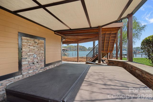 843 Morrison Farm Road, Troutman, NC 28166