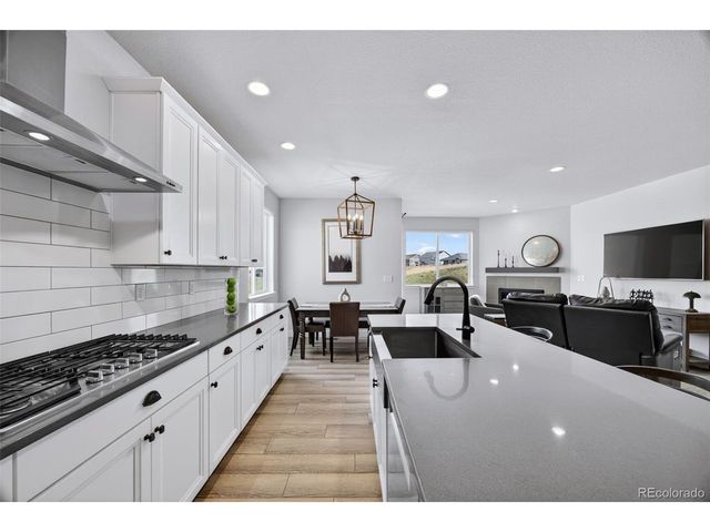 2034 Peralta Loop, Castle Rock, CO 80104