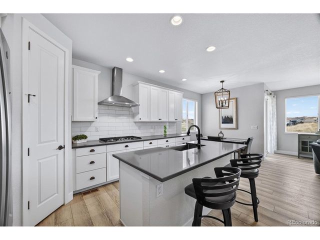 2034 Peralta Loop, Castle Rock, CO 80104