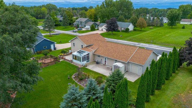 N1576 EVENING STAR DRIVE, Greenville, WI 54942