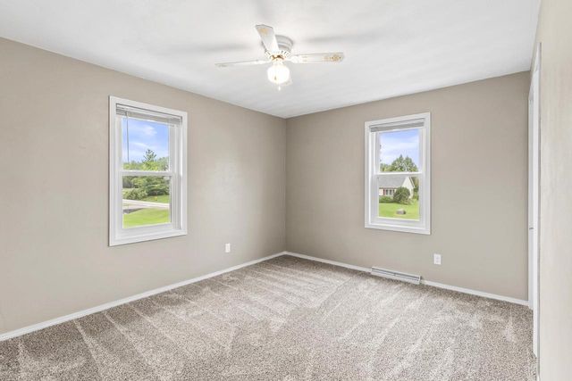 N1576 EVENING STAR DRIVE, Greenville, WI 54942