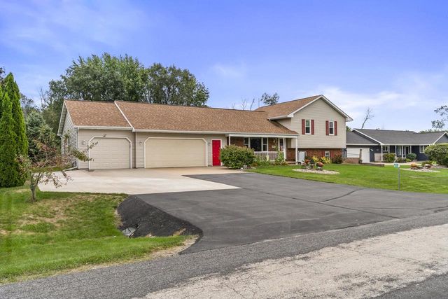 N1576 EVENING STAR DRIVE, Greenville, WI 54942