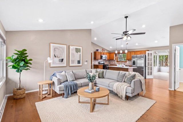 N1576 EVENING STAR DRIVE, Greenville, WI 54942