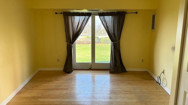 133 Commander Shea Blvd 113, Quincy, MA 02171