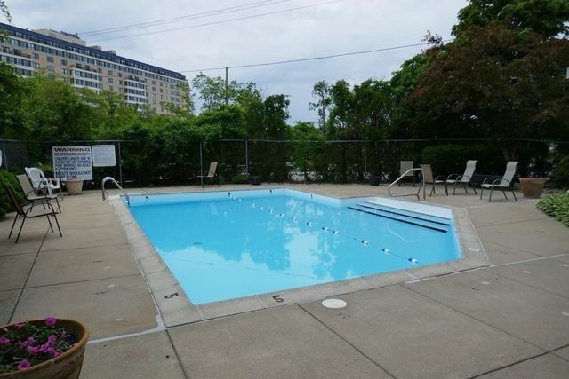 133 Commander Shea Blvd 113, Quincy, MA 02171