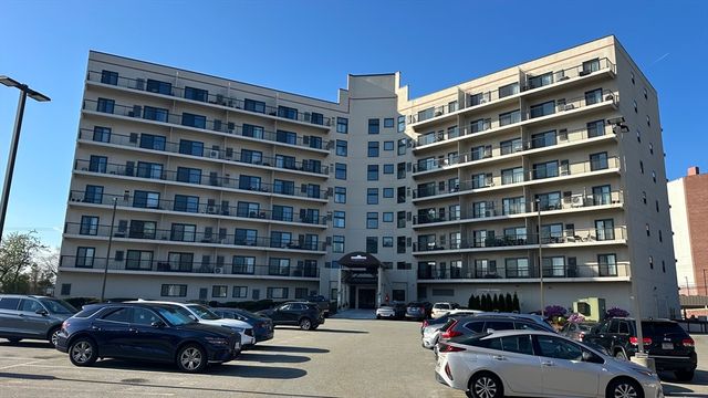 133 Commander Shea Blvd 113, Quincy, MA 02171