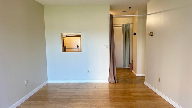 133 Commander Shea Blvd 113, Quincy, MA 02171