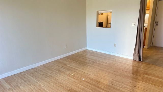 133 Commander Shea Blvd 113, Quincy, MA 02171