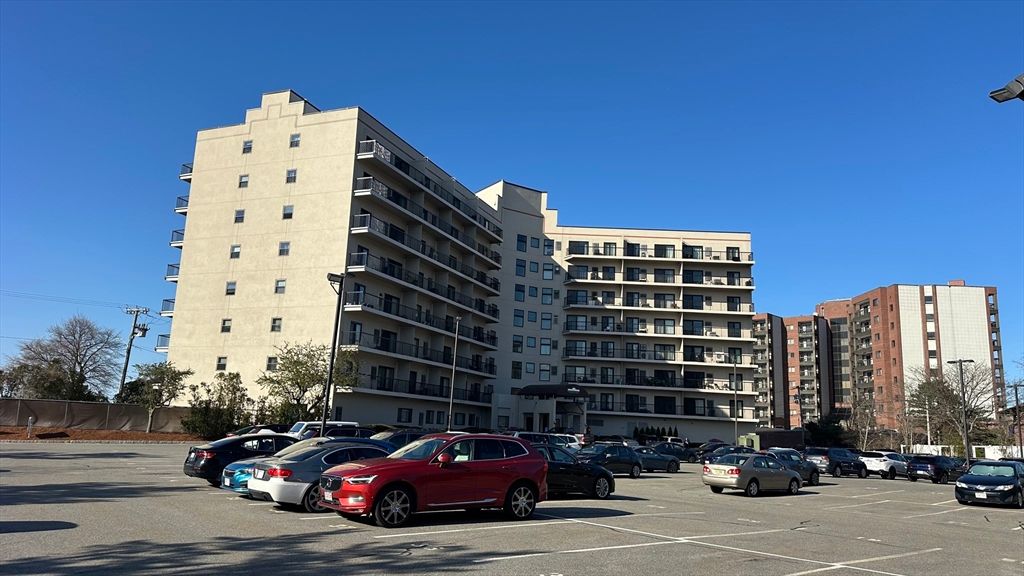 133 Commander Shea Blvd 113, Quincy, MA 02171