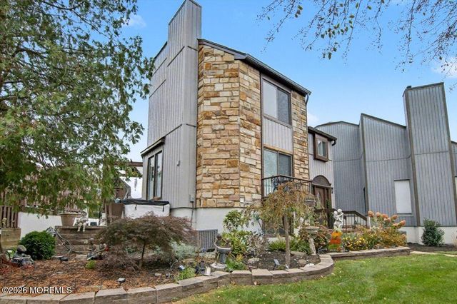 120 Diamond Lane, Old Bridge, NJ 08857