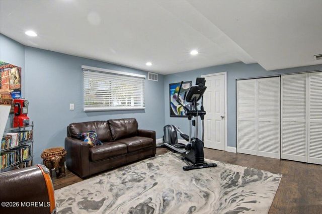 120 Diamond Lane, Old Bridge, NJ 08857