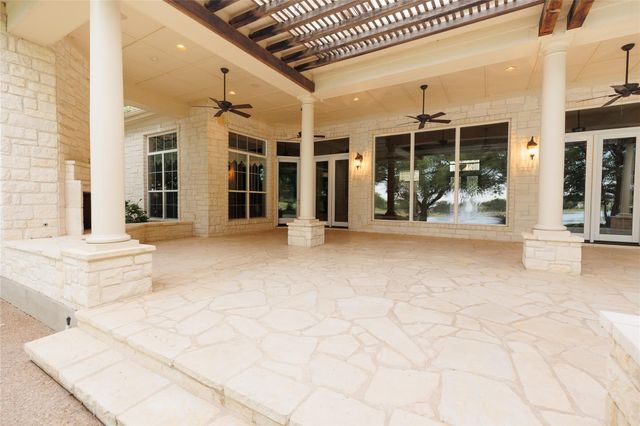 200 Stardust LN, Georgetown, TX 78633