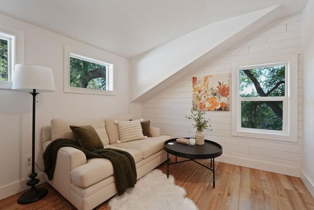 2206 E Pine Hill Ln, Spokane, WA 99244