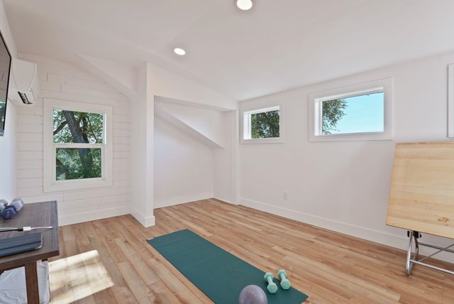 2206 E Pine Hill Ln, Spokane, WA 99244