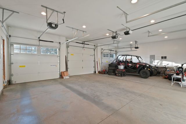 2206 E Pine Hill Ln, Spokane, WA 99244