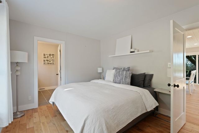 2206 E Pine Hill Ln, Spokane, WA 99244