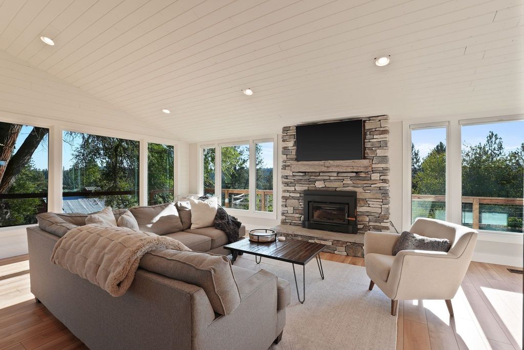 2206 E Pine Hill Ln, Spokane, WA 99244 photo 3