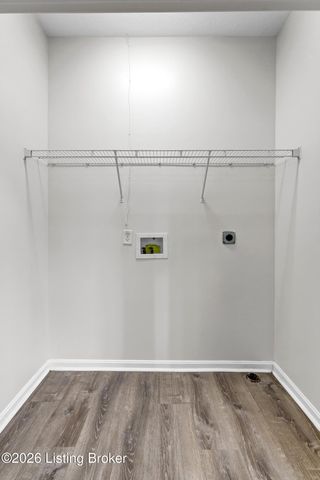 1614 Lois Morris Dr, Louisville, KY 40211