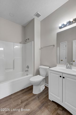 1614 Lois Morris Dr, Louisville, KY 40211